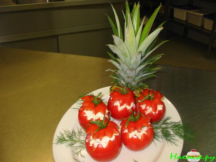 Фаршированные сыром помидоры
