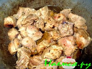 Свинина с луком со специями