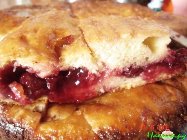 Вишневый пирог с ванилью