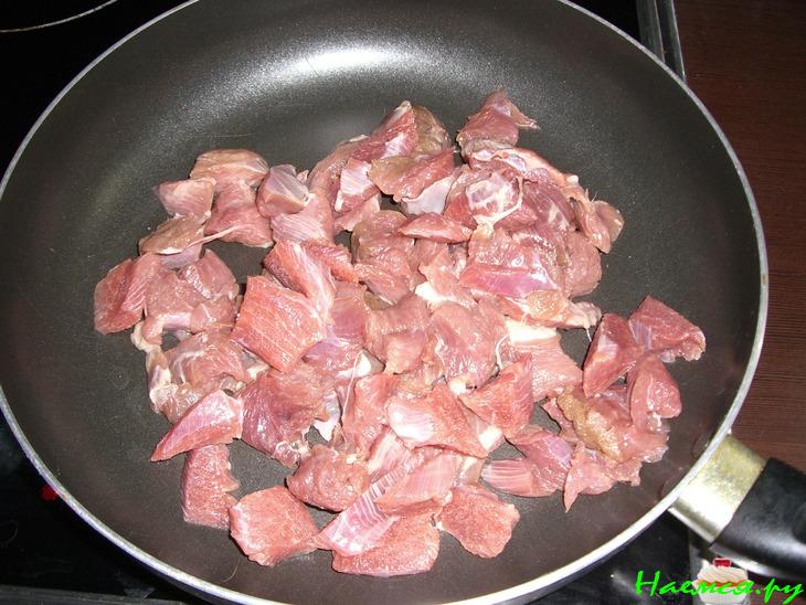 Индейка с грибами в горшочке