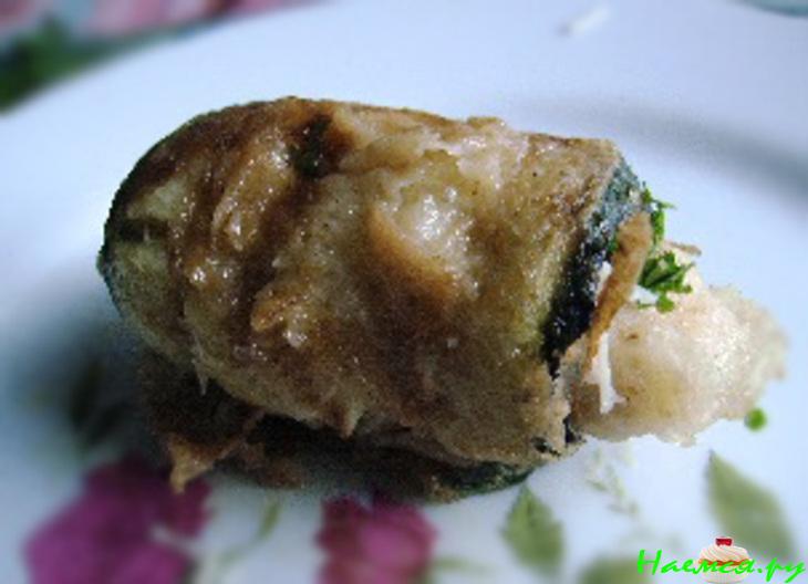 Кабачковые рулетики с рыбой и сыром
