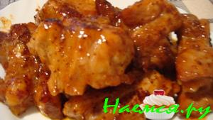 Свиные ребрышки в соусе