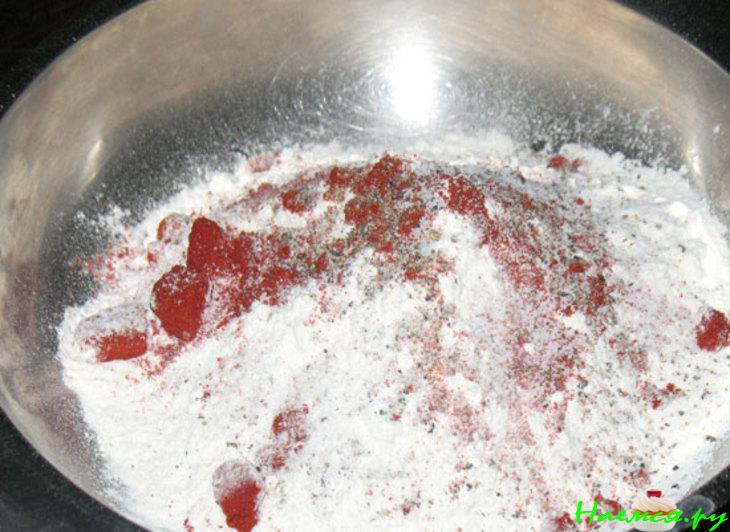 Жареные мини-осьминожки (с лимоном и двумя дипами) Жареные мини-осьминожки (с лимоном и двумя дипами)