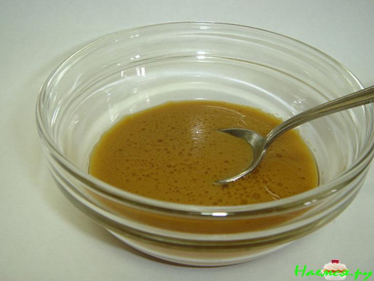 Салат с мидиями, кальмарами и рисом