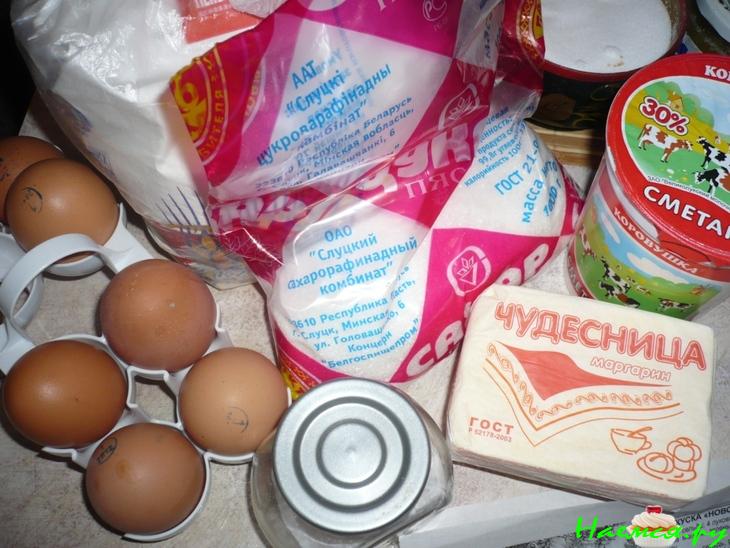 Торт «Праздничная горка» Торт «Праздничная горка»