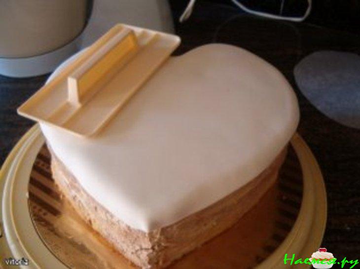 Торт "Сердце с розами"