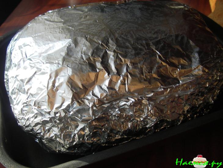 Запеченная свинина с пикантной корочкой