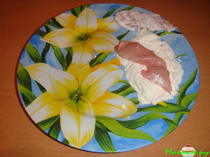 Куриные грудки в кляре