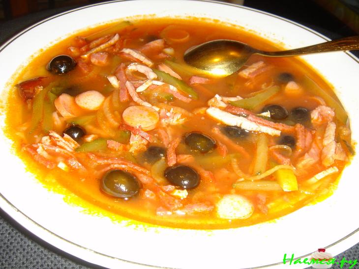 Соляночка с томатной пастой Соляночка с томатной пастой