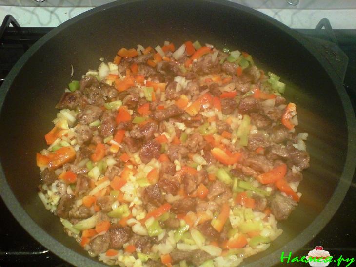 Свинина в тесте с сулугуни