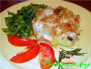 Рыба под луковым одеялом