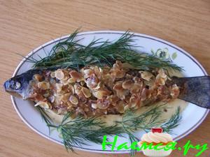 Форель в миндально-ореховом соусе