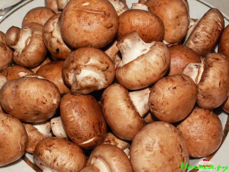 Салат "Сказка" с телячьей вырезкой и королевскими шампиньонами