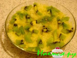 Витаминный салат с грушей