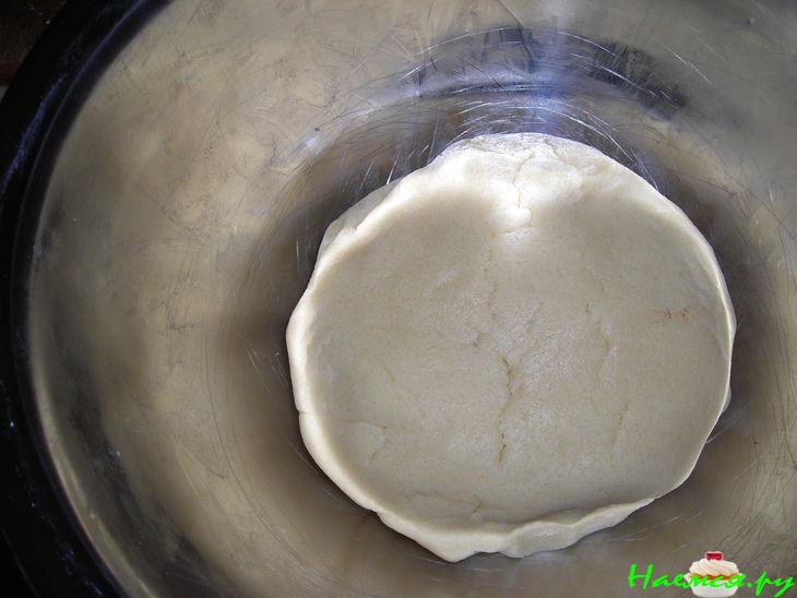 Сливовый пирог из дрожжевого теста