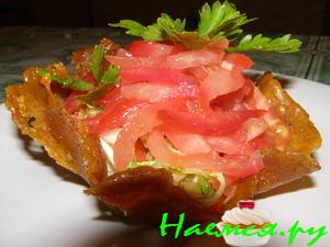 Овощи в сырной корзинке