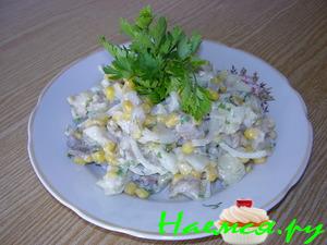 Салатик из селедки с кукурузкой