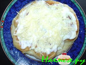 Лангош - венгерская пышка