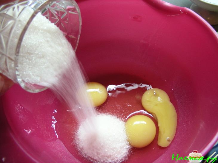 Кабачковый пирог с фисташками