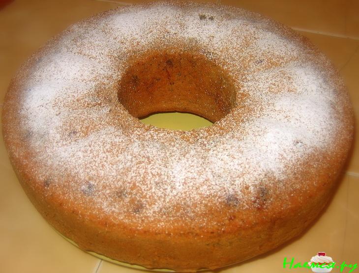 Кекс с маком и изюмом