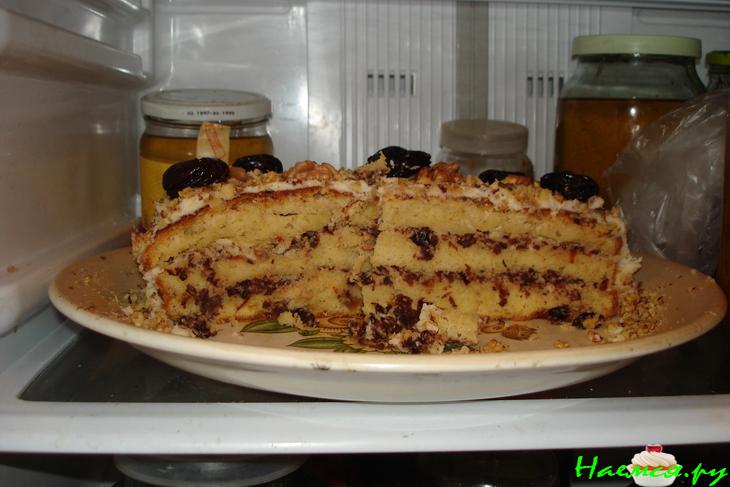 Тортик с черносливом (крем кисло-сладкий)