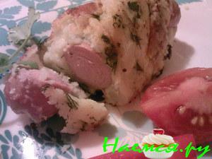 Сосиски в картофельно-сырной шубке