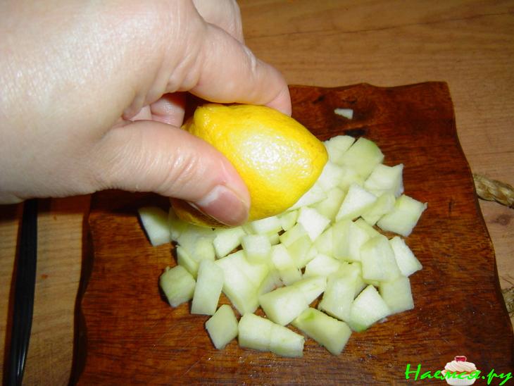 Салат фруктовый "Наслаждение" с медом