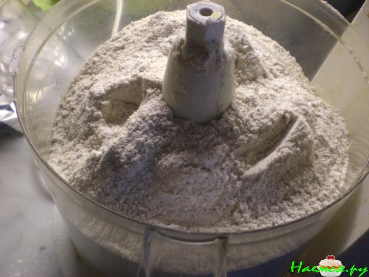 Апельсиново-айвово-грушевый пай-пирог