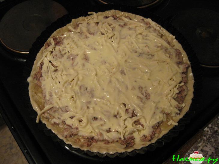 Пирог с консервированной рыбой