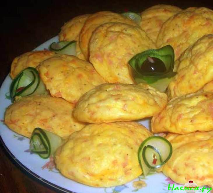 Сырная закуска с вареной колбасой