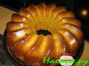 Кекс морковный со сливой