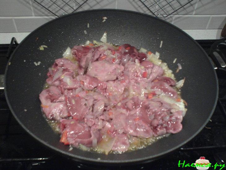 Печенка куриная с картофелем