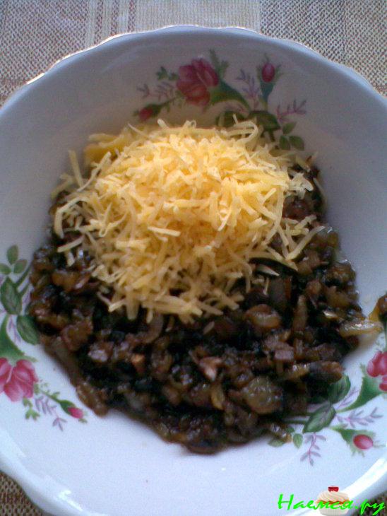 Конвертики с грибами и сыром