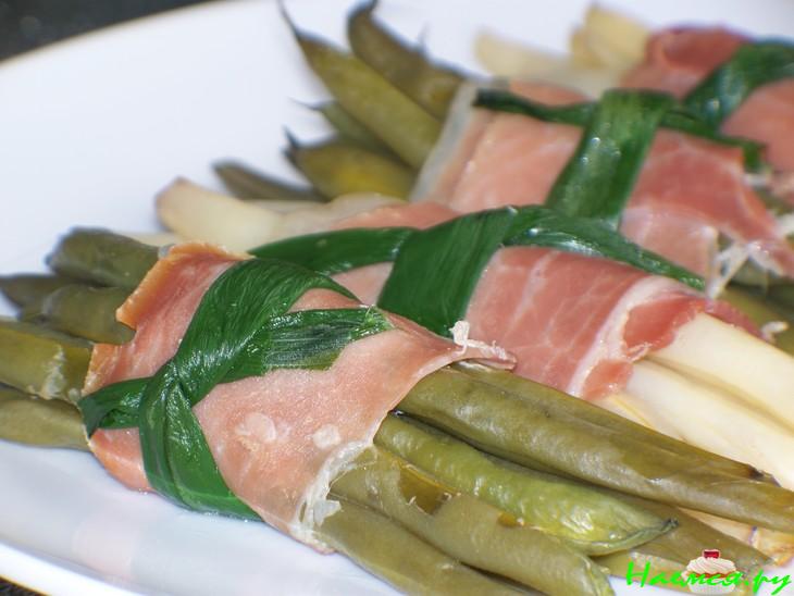 Фасоль стручковая с вяленым мясом и сыром !!!!