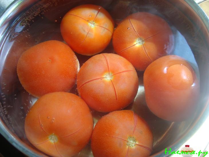 Моцарелла с креветками и желе из помидоров