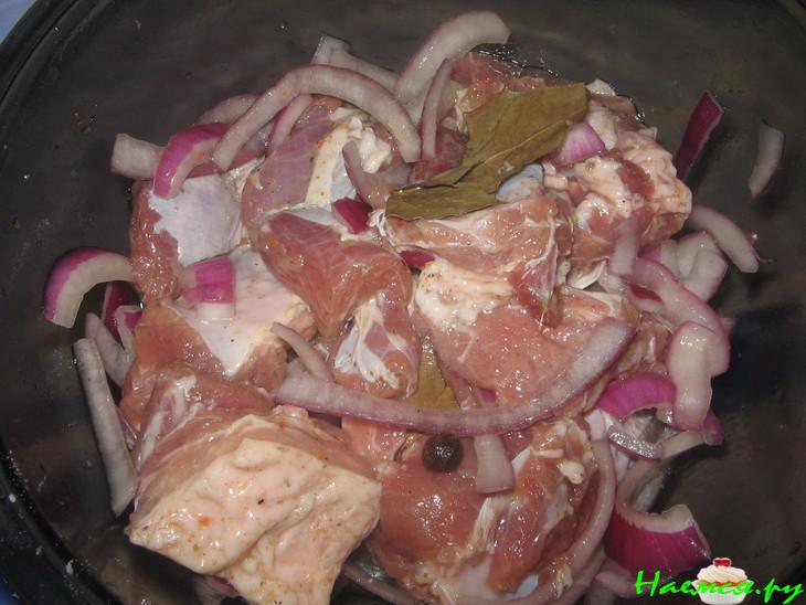 Свиные ребрышки запеченные в шашлычном маринаде Свиные ребрышки запеченные в шашлычном маринаде