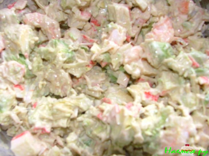 Салат простой с авокадо и креветками Салат простой с авокадо и креветками