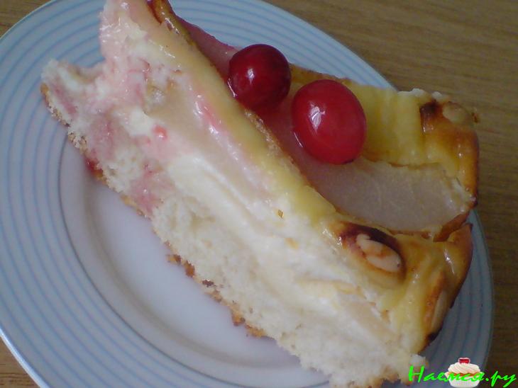 Грушевый тортик с клюквой