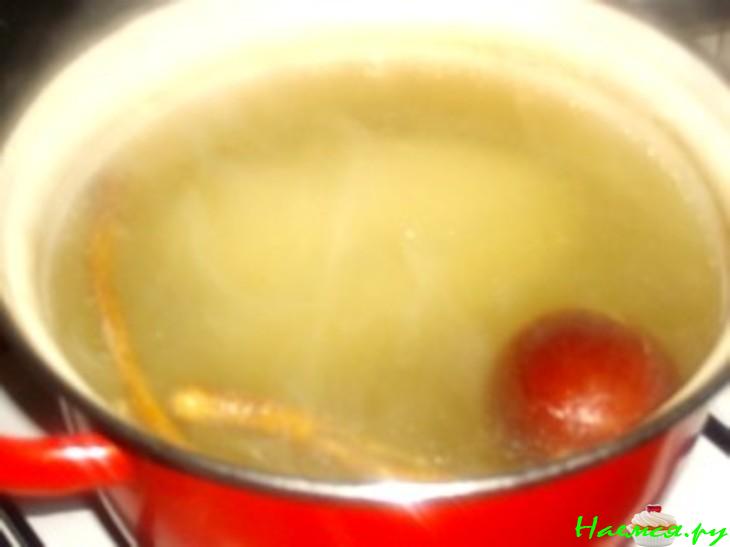 Суп куриный с сельдереем