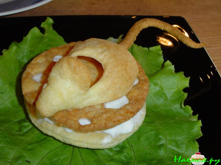 Слойки "Мышка на сыре"