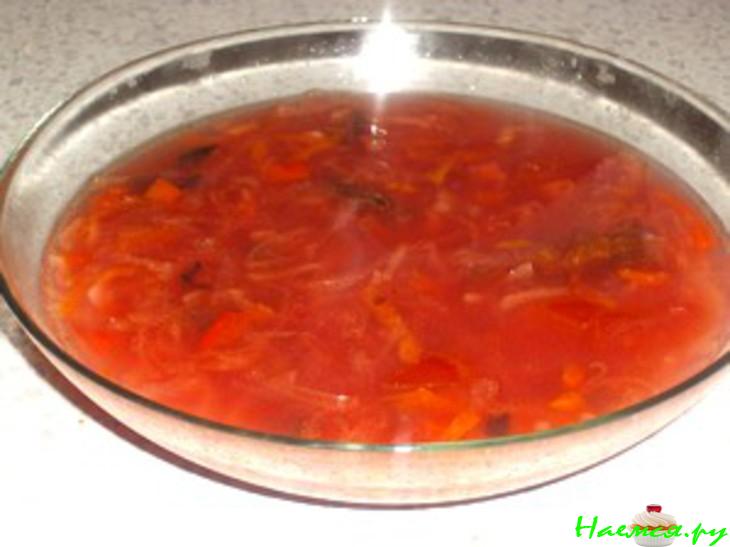 Постный борщ с черносливом