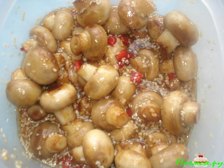 Грибы маринованные с кунжутом Грибы маринованные с кунжутом