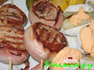 Свиная вырезка-гриль в беконе