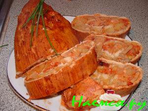 Пирог с картошкой и грибочками в томате