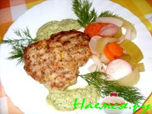 "Бургеры" из куриного фарша с овощами "Бургеры" из куриного фарша с овощами