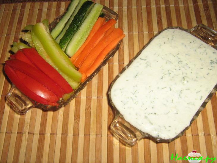 Вкусный соус к свежим овощам 