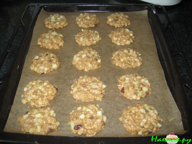 Овсяное печенье с зелеными яблоками