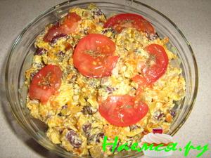 Салат фасолевый с вареной говядиной