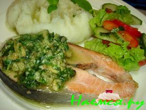 Рыба салмон в базиликовом соусе