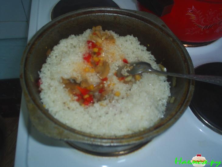 Овощи с рисом и грибами